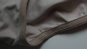 Fine knit seam with Groz-Beckert SAN 10 XS needle